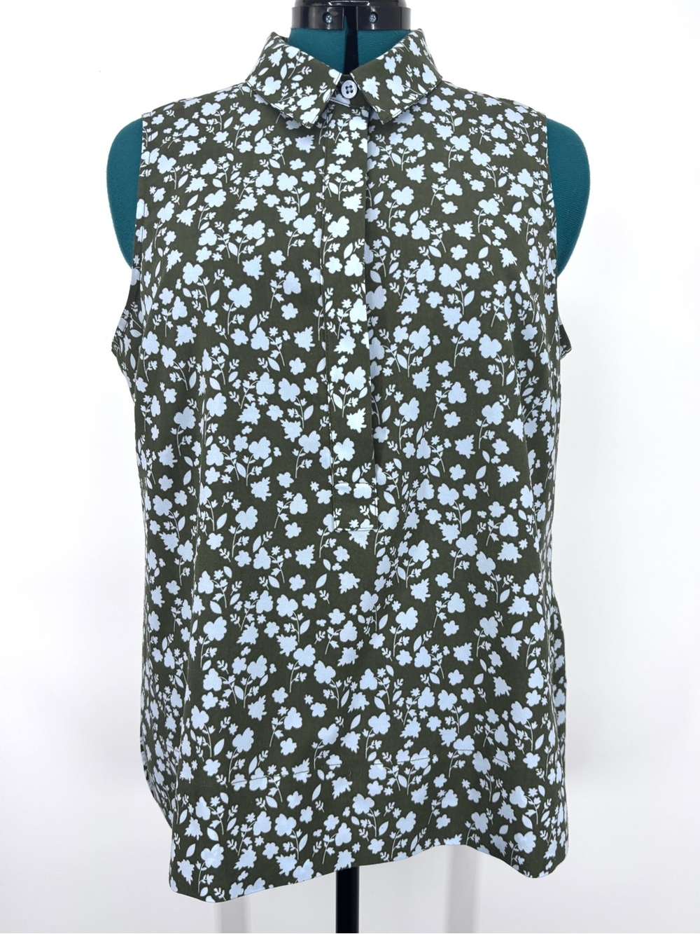CAbi Keepsake Blouse #3614, Olive Green Powder Blue Floral Sleeveless Top, Large